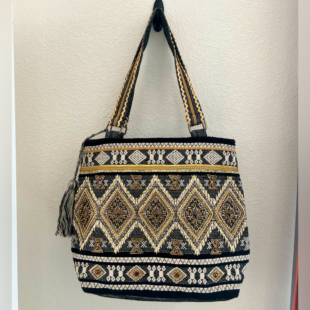 Tote bag